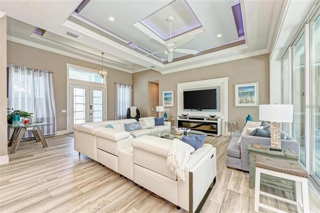1430 SEA GULL COURT photo 4