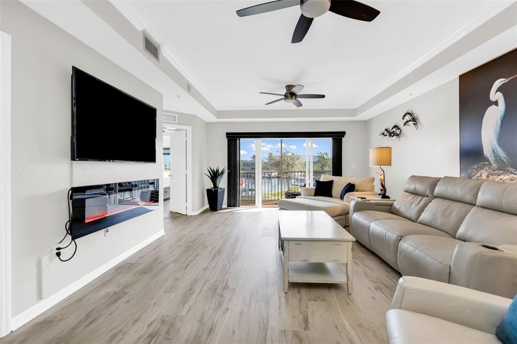 3322 PURPLE MARTIN DRIVE #125 5