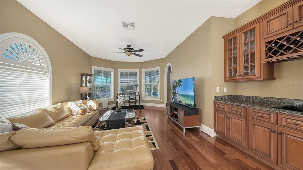 925 BAYSHORE DRIVE photo 19