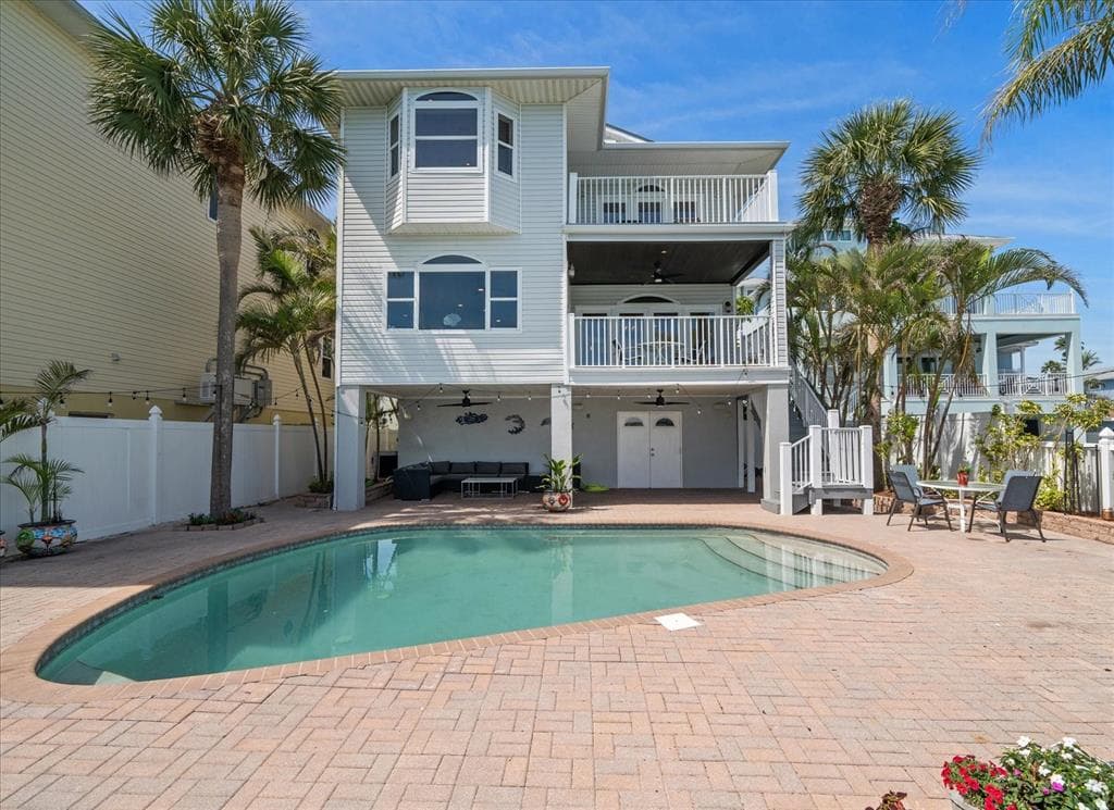 8685 E BAY DRIVE photo 5