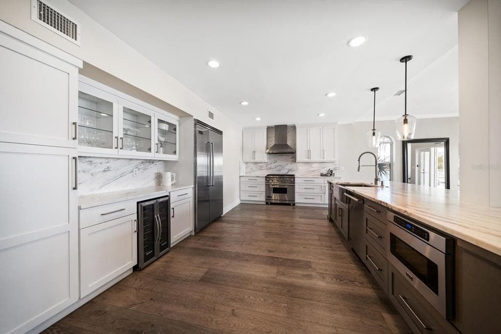 8685 E BAY DRIVE photo 9
