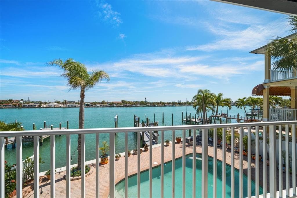 8685 E BAY DRIVE photo 18