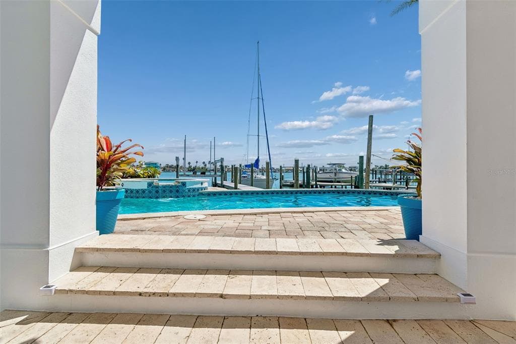 874 BAY POINT DRIVE photo 3