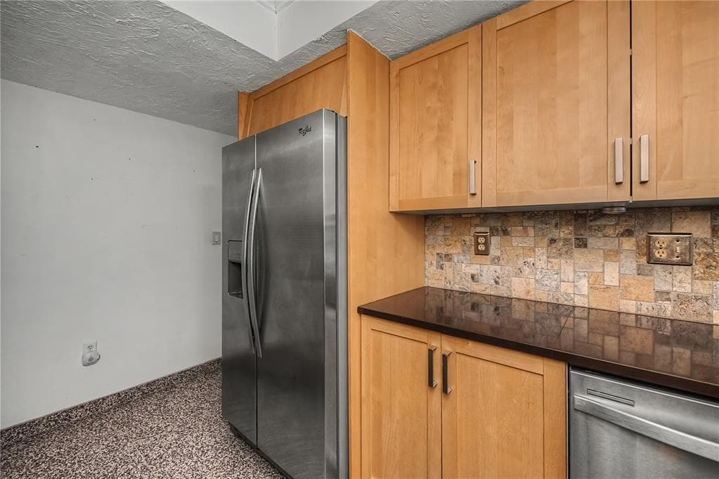 2479 ACHILLES STREET photo 12