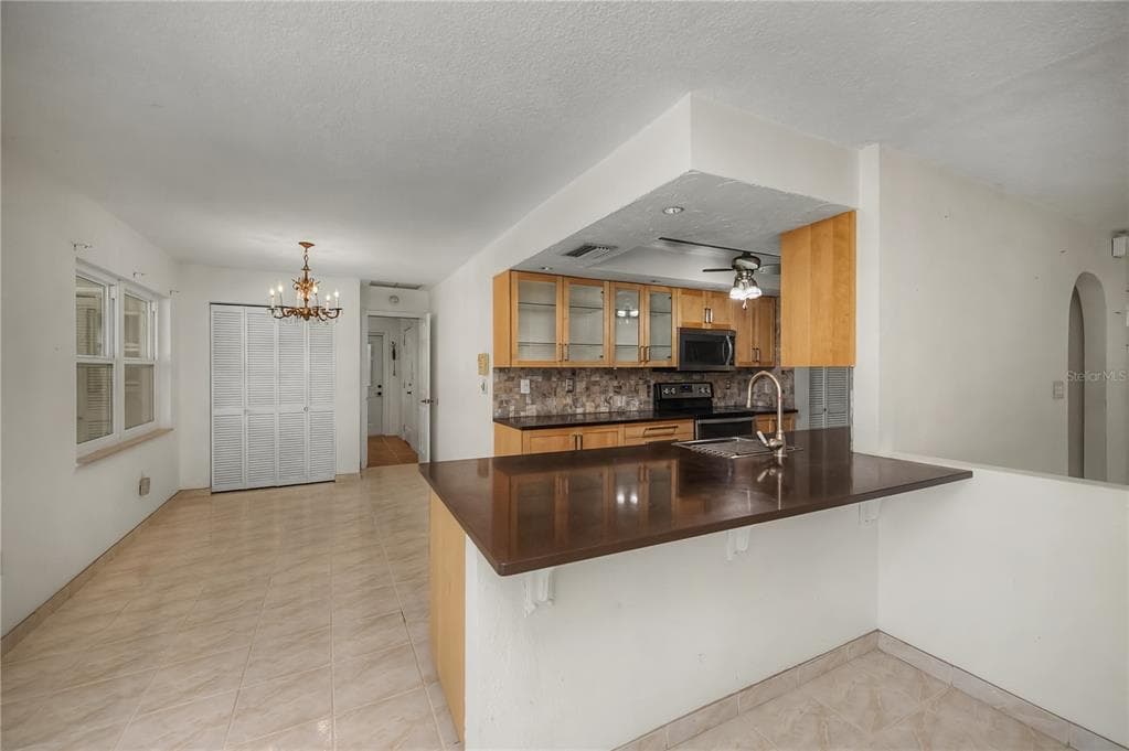 2479 ACHILLES STREET photo 14