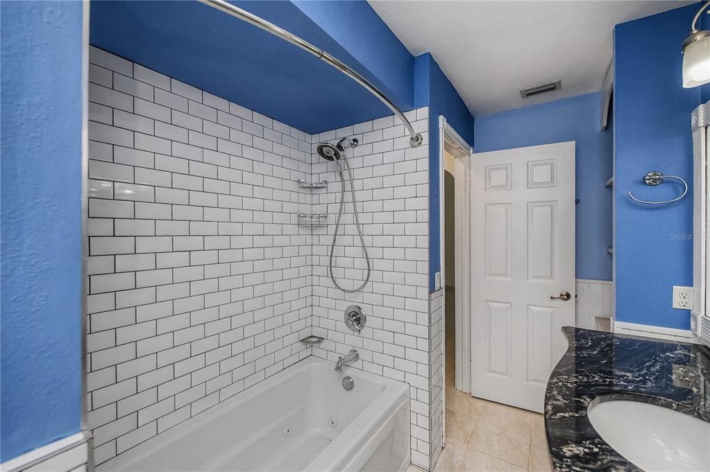 2479 ACHILLES STREET photo 25