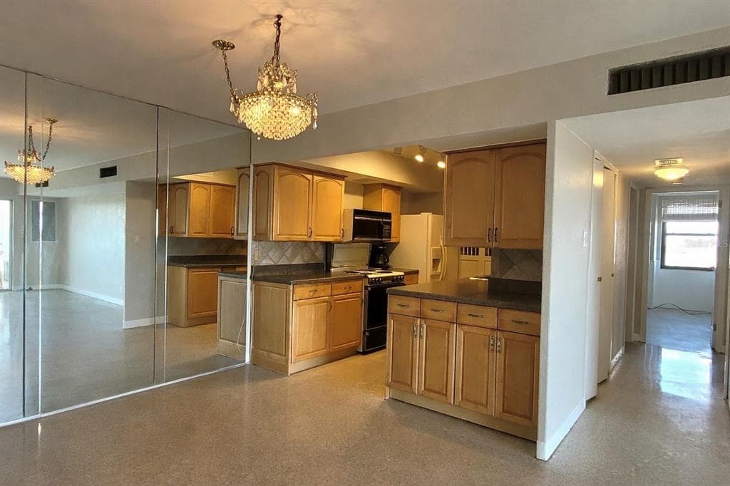 10355 PARADISE BOULEVARD 608 photo 23