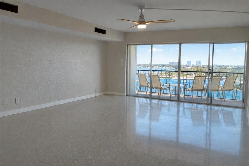 10355 PARADISE BOULEVARD 608 photo 21