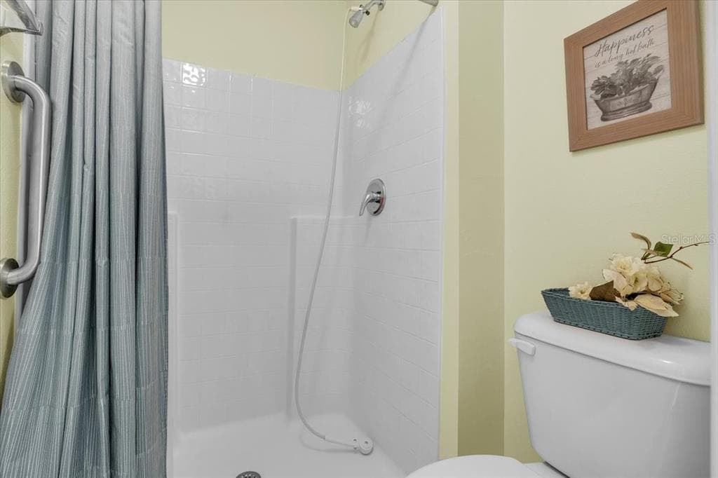 24483 LAKESIDE MANOR photo 22