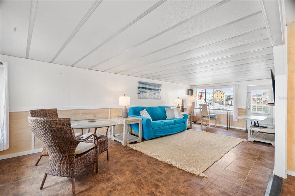 6501 CLARK STREET photo 16