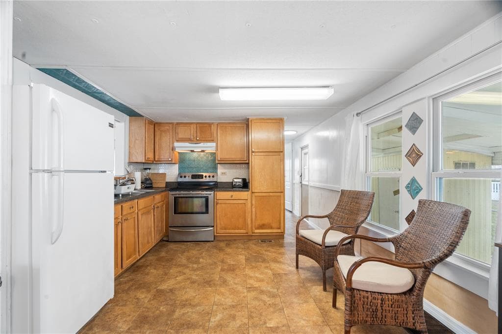 6501 CLARK STREET photo 10