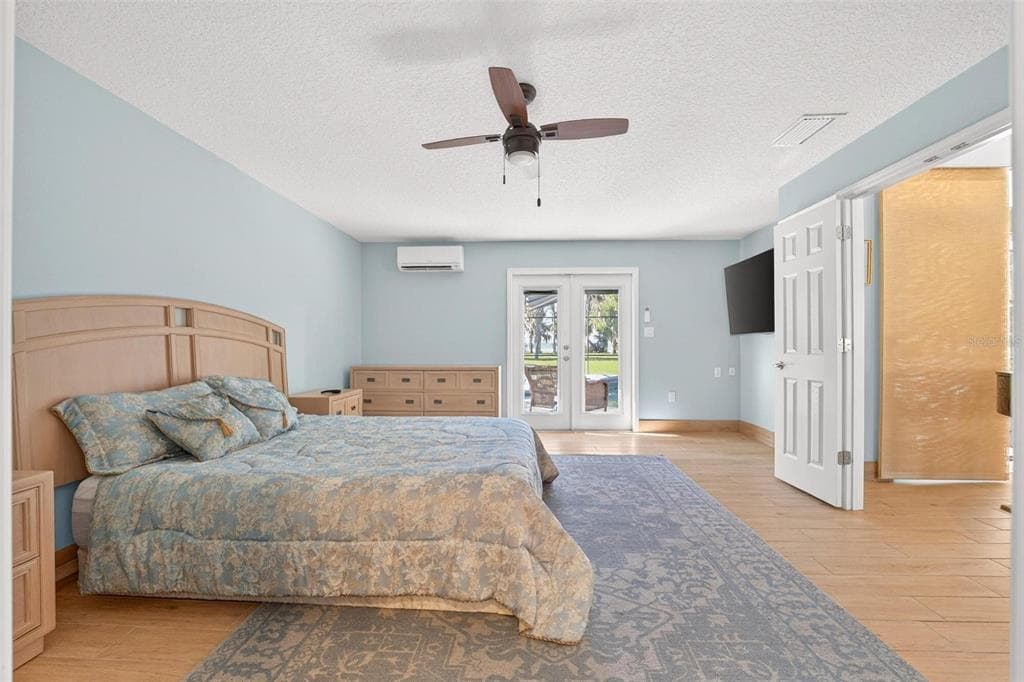 10220 BUMBLEBEE LANE photo 21