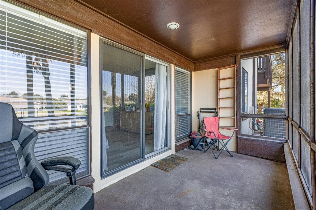 42 CLUB HOUSE DRIVE 101 photo 22