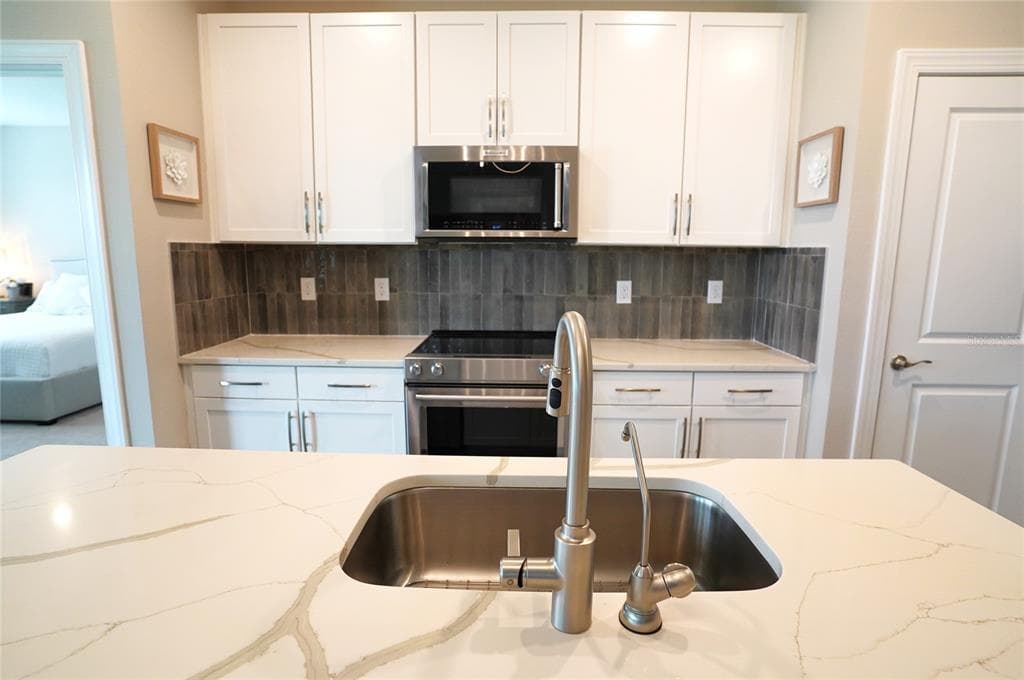 286 DAYLILY BOULEVARD photo 16