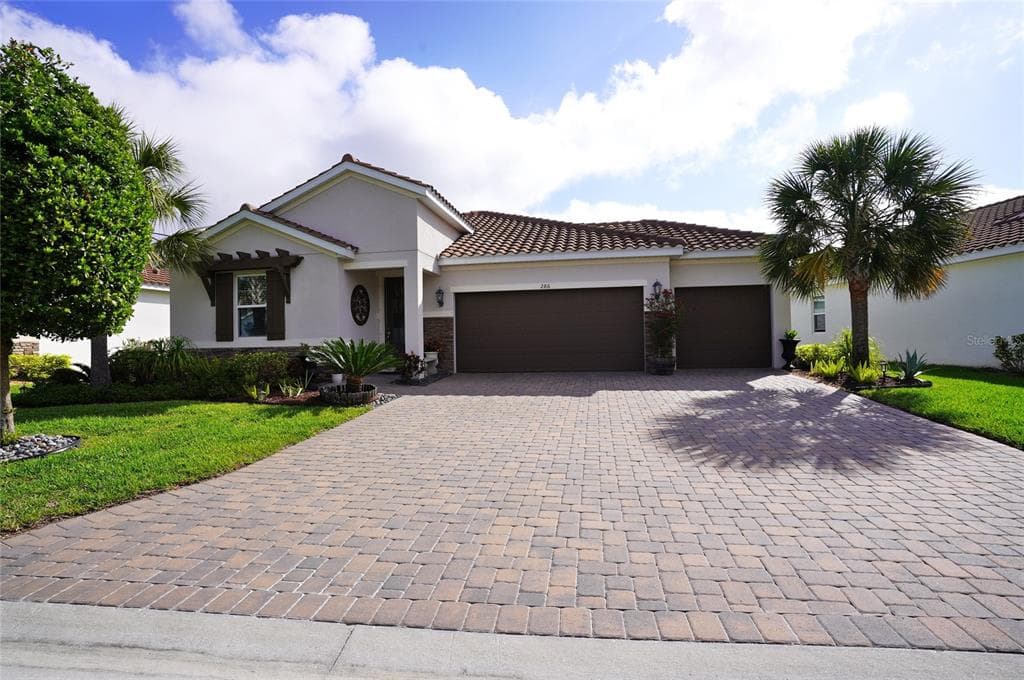 286 DAYLILY BOULEVARD photo 1