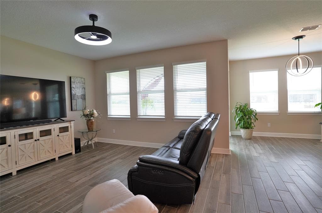 286 DAYLILY BOULEVARD photo 19