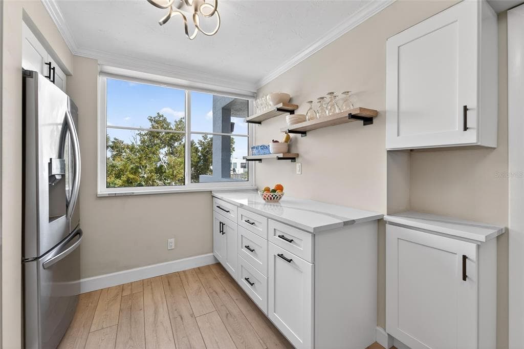 803 BAYPORT WAY 803 photo 12