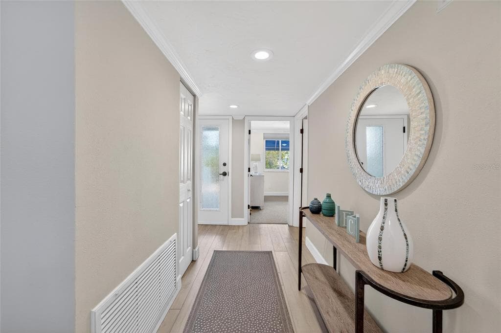 803 BAYPORT WAY 803 photo 8