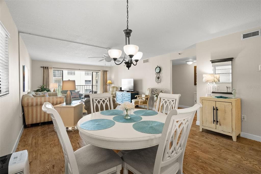 19531 GULF BOULEVARD 414 photo 10