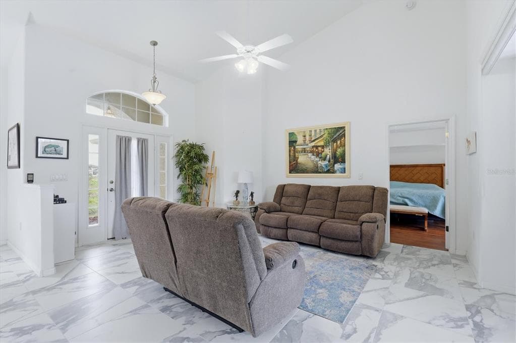 300 BAYTREE DRIVE photo 7