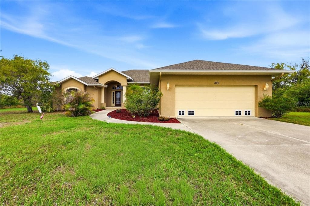 300 BAYTREE DRIVE photo 3