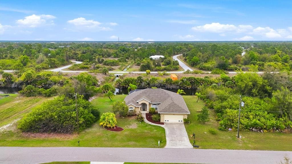 300 BAYTREE DRIVE photo 1