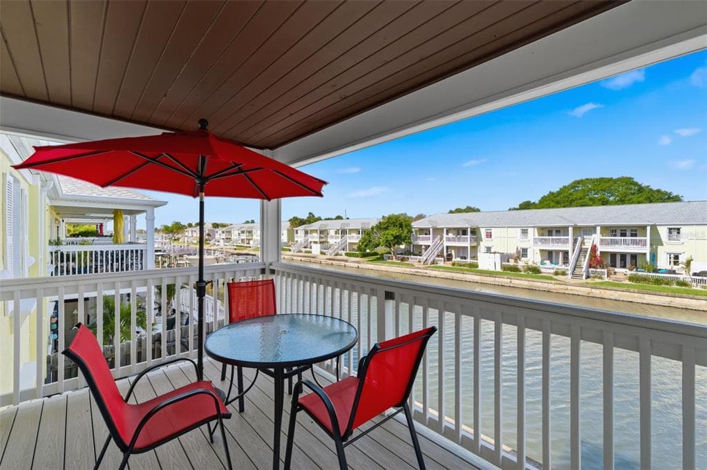 5005 COQUINA KEY DRIVE SE E photo 19