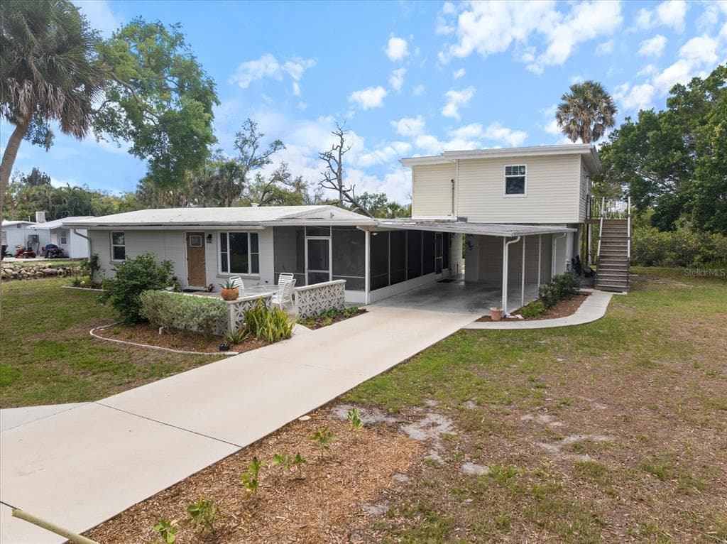119 POMPANO LANE photo 1