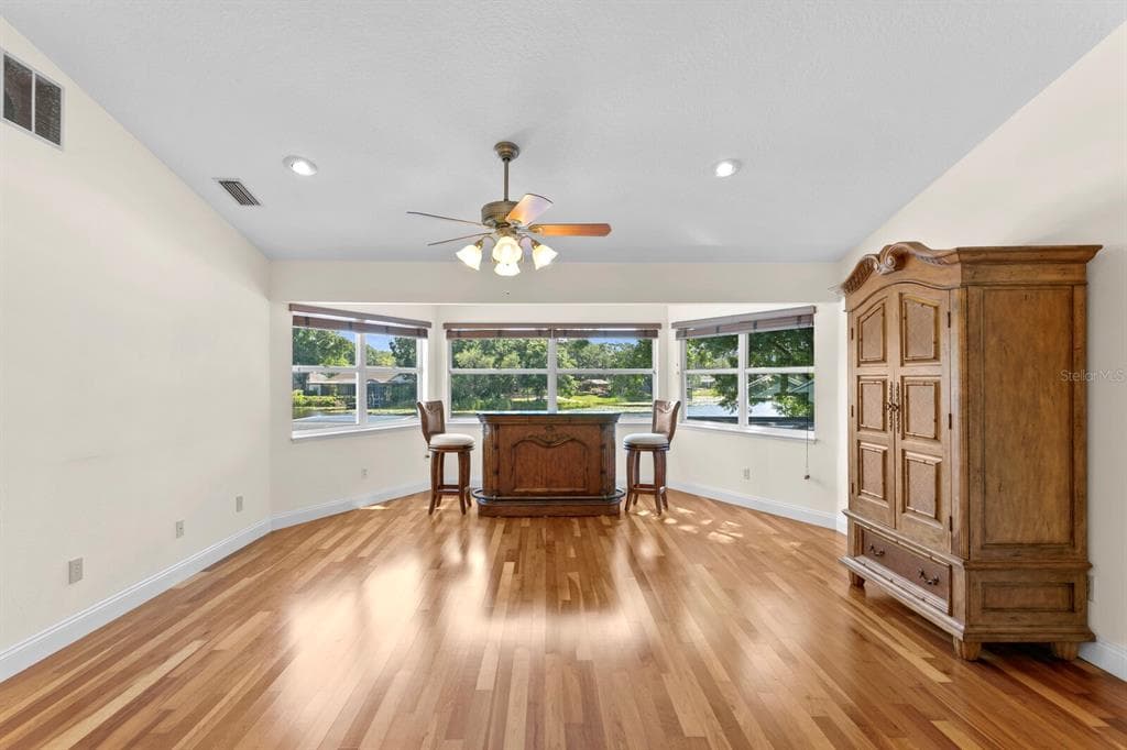 13548 LAKE MAGDALENE DRIVE photo 8
