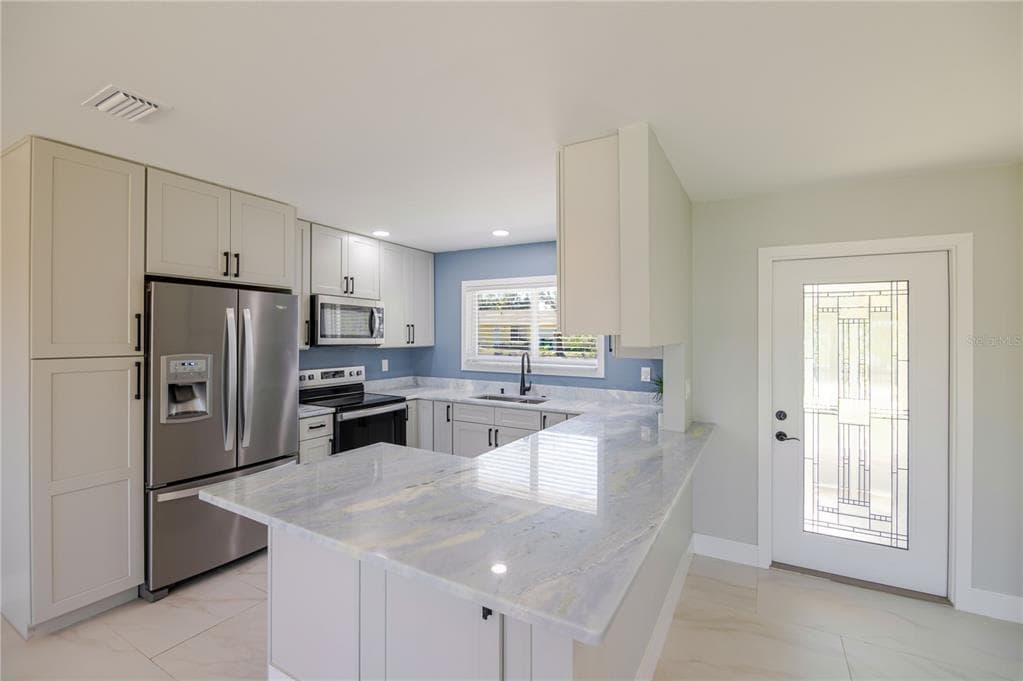 18310 VAN NUYS CIRCLE photo 8