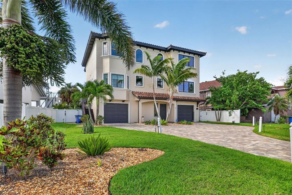 13 TREASURE LN 4