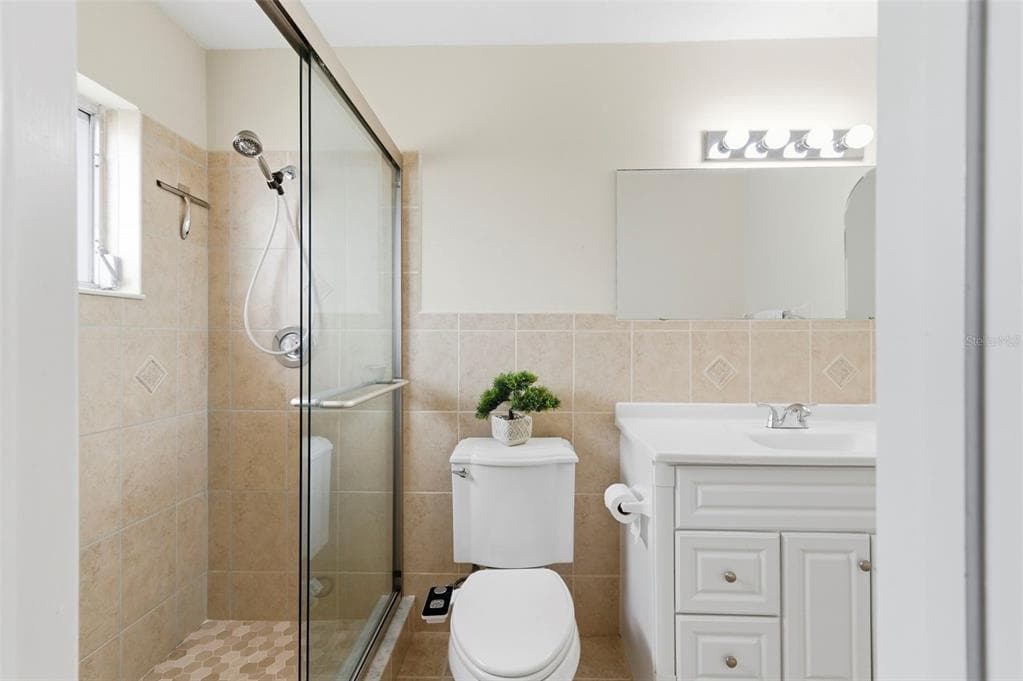 3022 JACKSON DRIVE photo 6