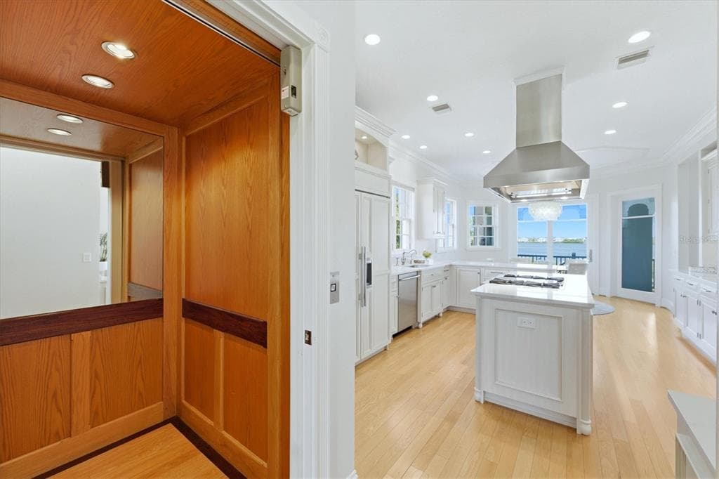 10460 SUNNY DREAMS TERRACE photo 14
