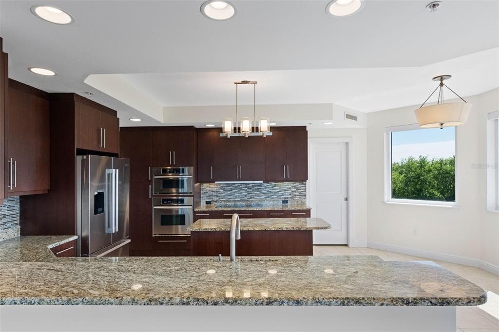 5823 BOWEN DANIEL DRIVE 401 photo 17