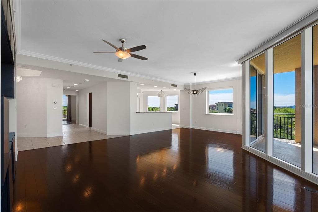 5823 BOWEN DANIEL DRIVE 401 photo 15
