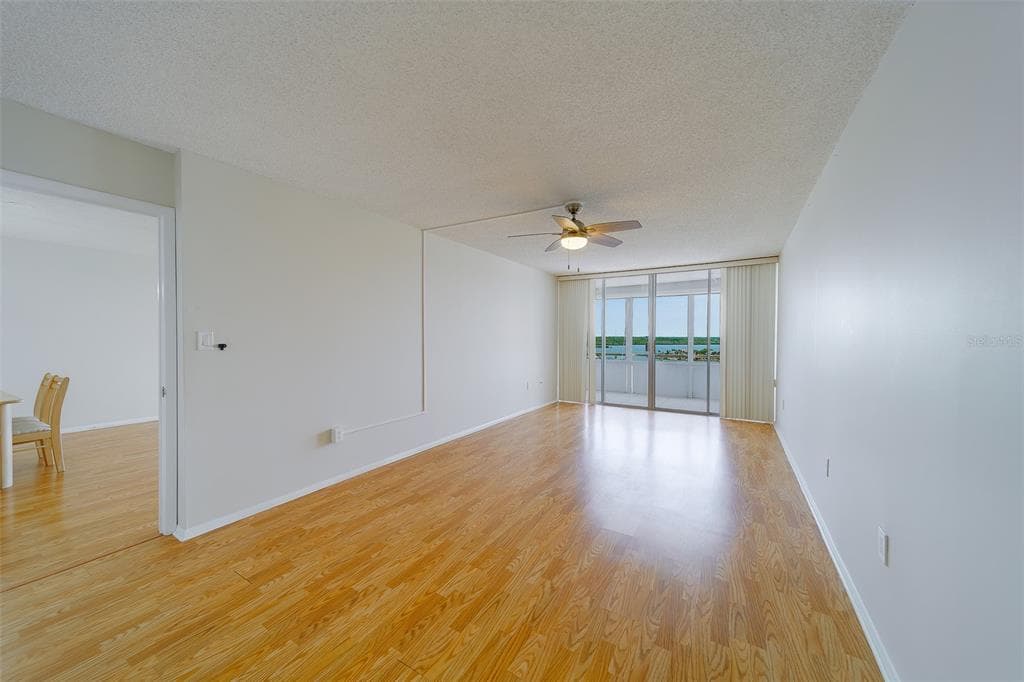 17920 GULF BOULEVARD 1408 photo 19