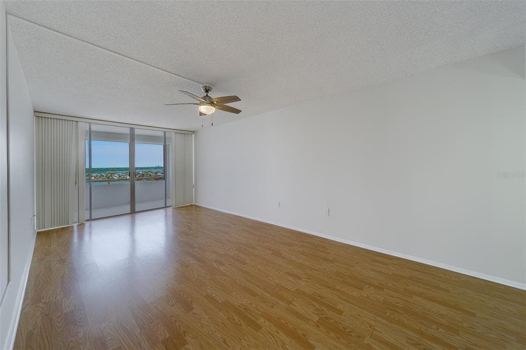 17920 GULF BOULEVARD 1408 photo 21