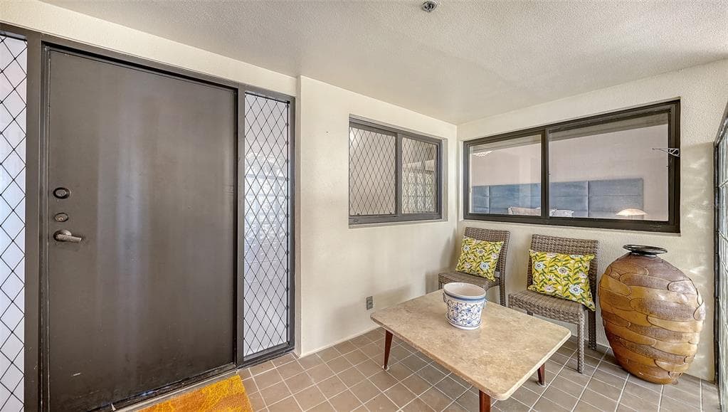 2120 HARBOURSIDE DRIVE 623 photo 3