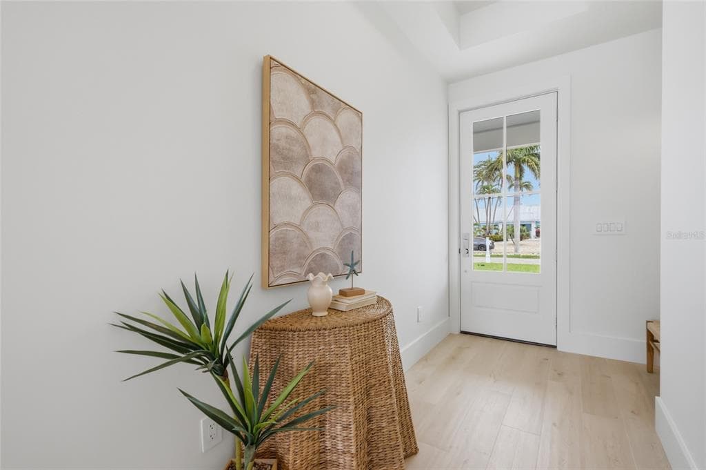 680 KEY ROYALE DRIVE photo 6
