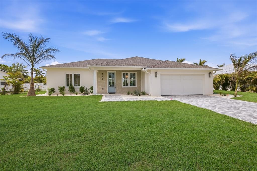 680 KEY ROYALE DRIVE photo 1