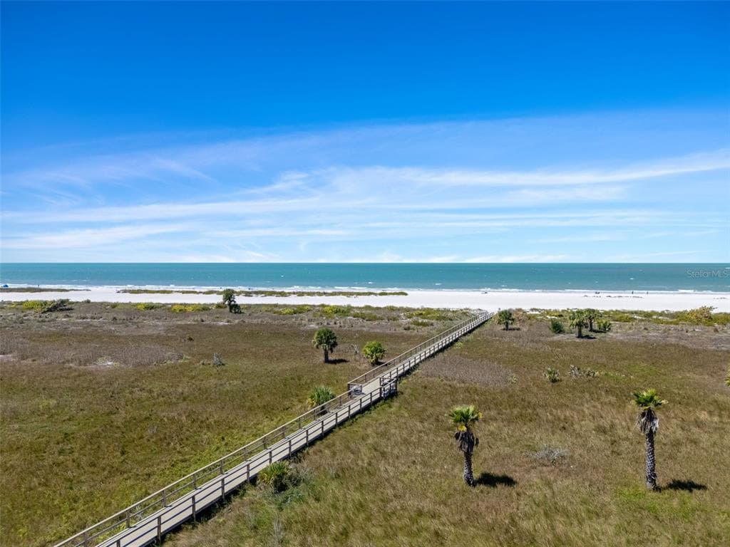 1230 GULF BOULEVARD 303 photo 4