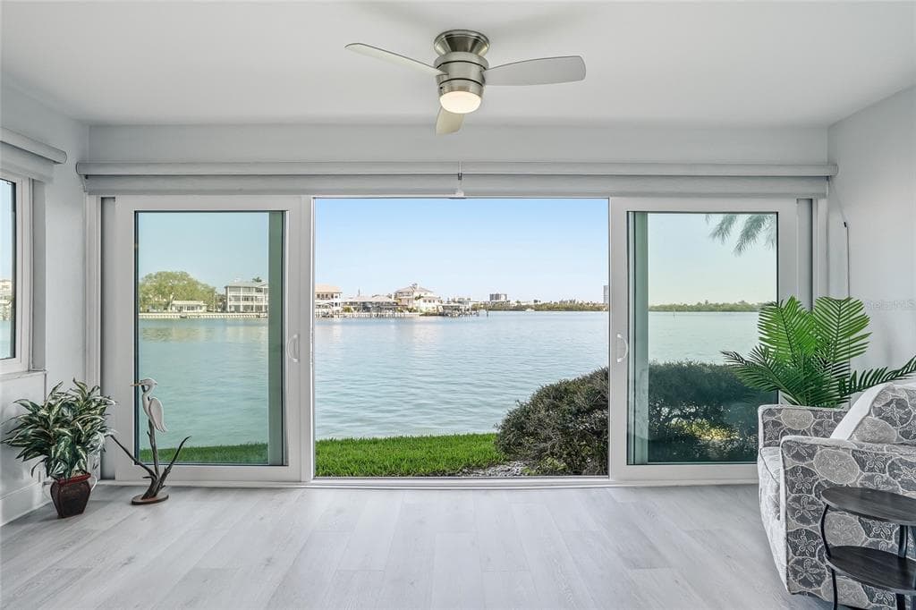 868 BAYWAY BOULEVARD 101 photo 16