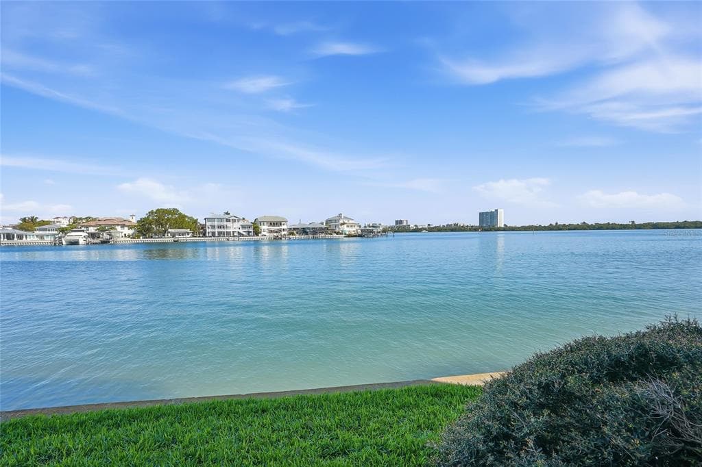 868 BAYWAY BOULEVARD 101 photo 1