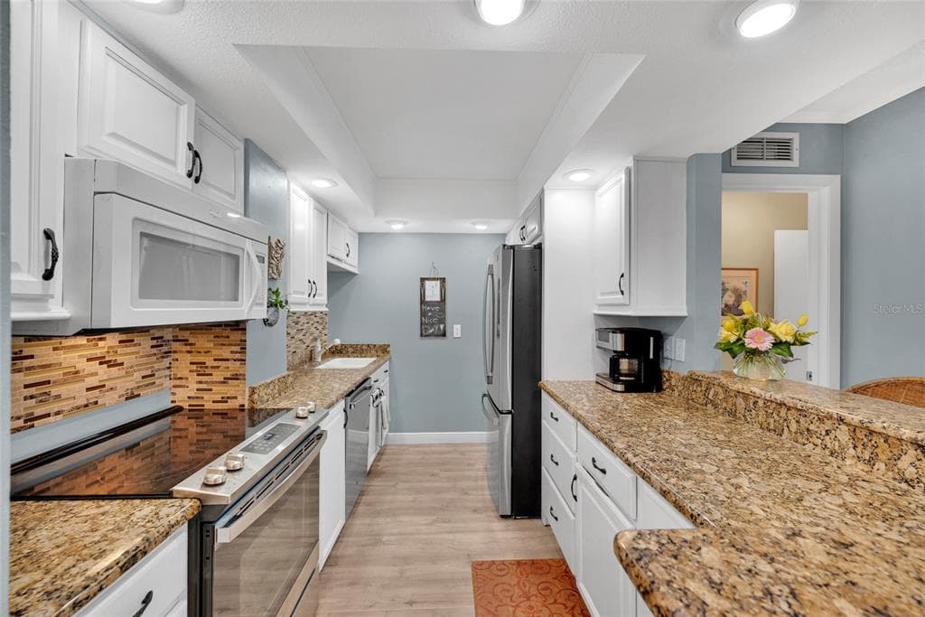 4900 BRITTANY DRIVE S 301 photo 12