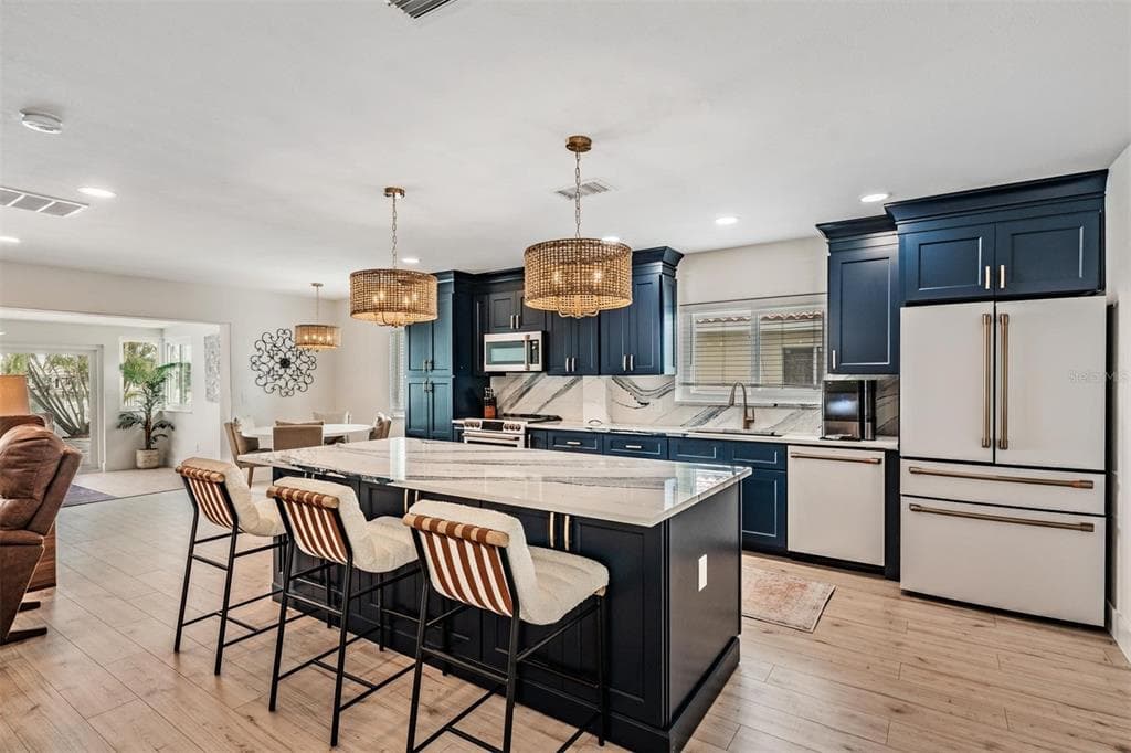 11425 5TH STREET E photo 6
