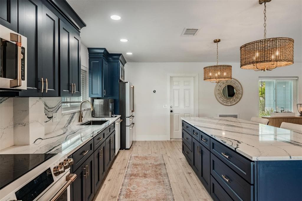 11425 5TH STREET E photo 9