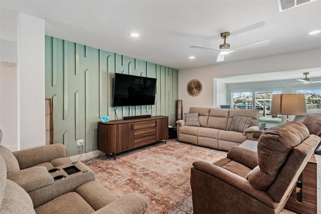 11425 5TH STREET E photo 11