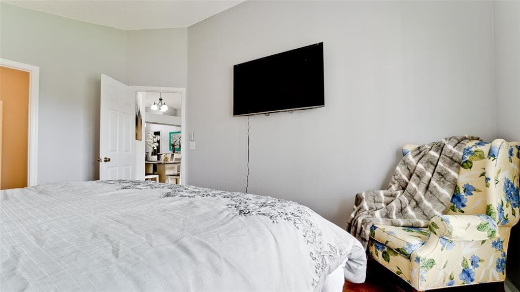 4584 RUNABOUT WAY photo 17