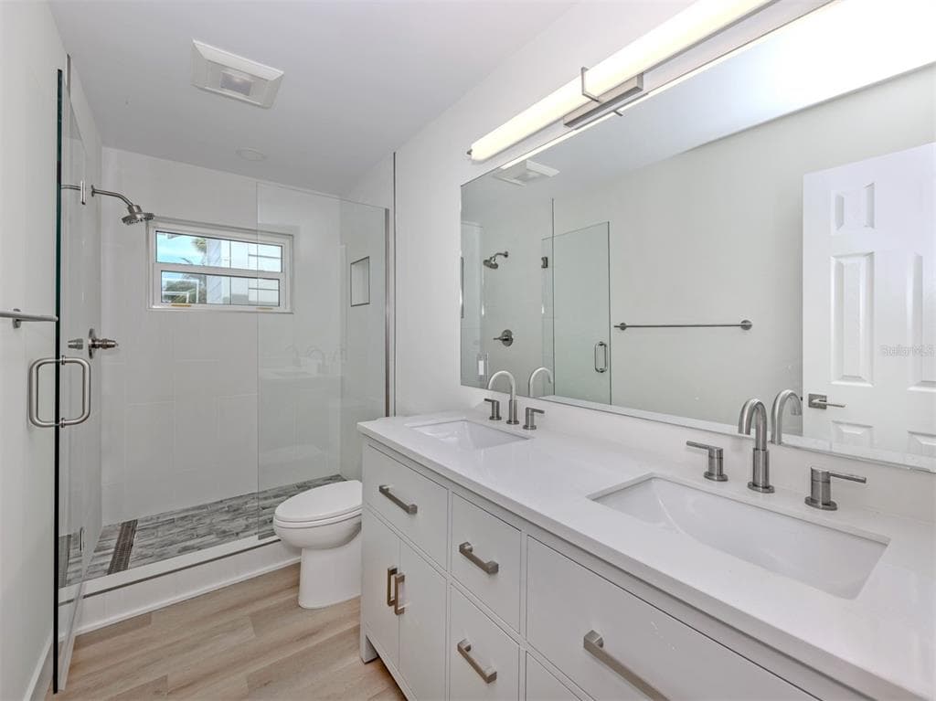 212 SUNRISE DRIVE photo 13
