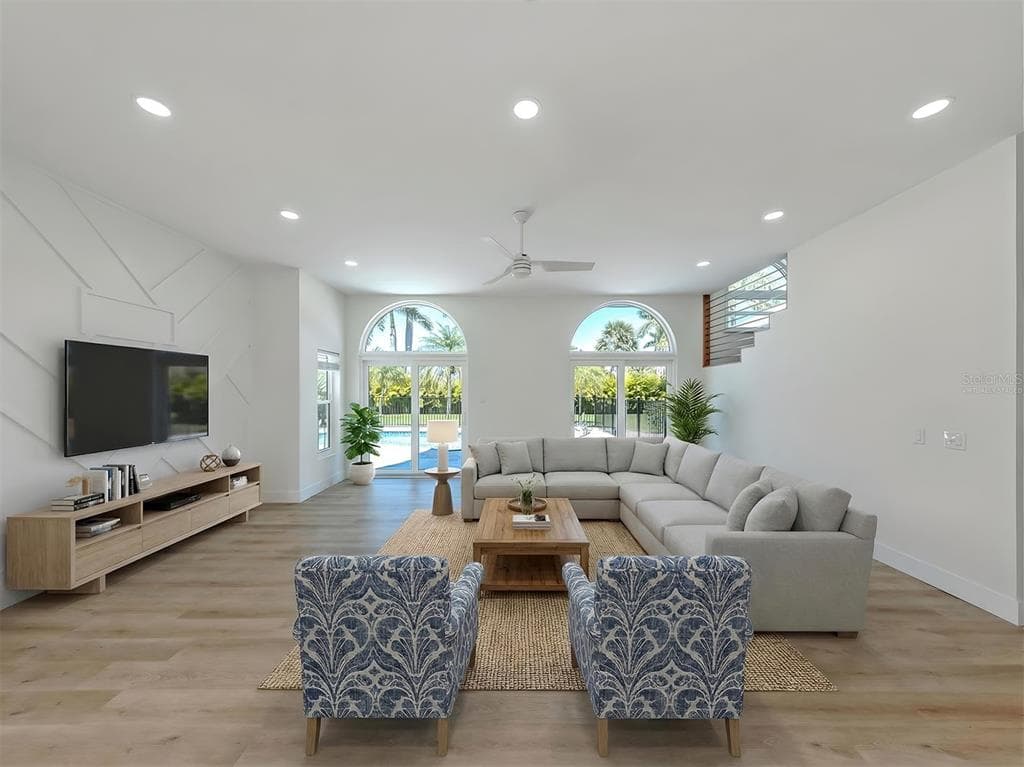 212 SUNRISE DRIVE photo 7